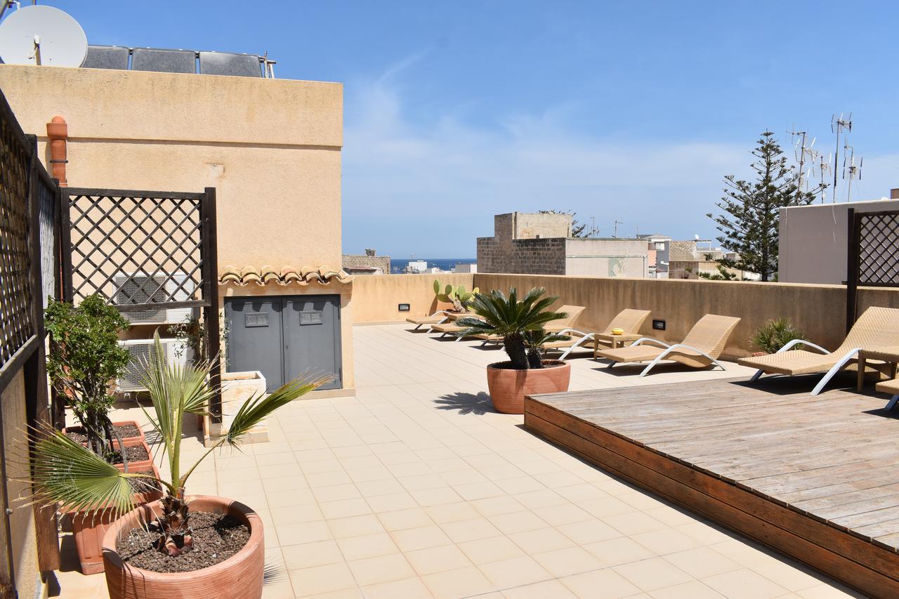 Hotel Il Portico Favignana Luaran gambar