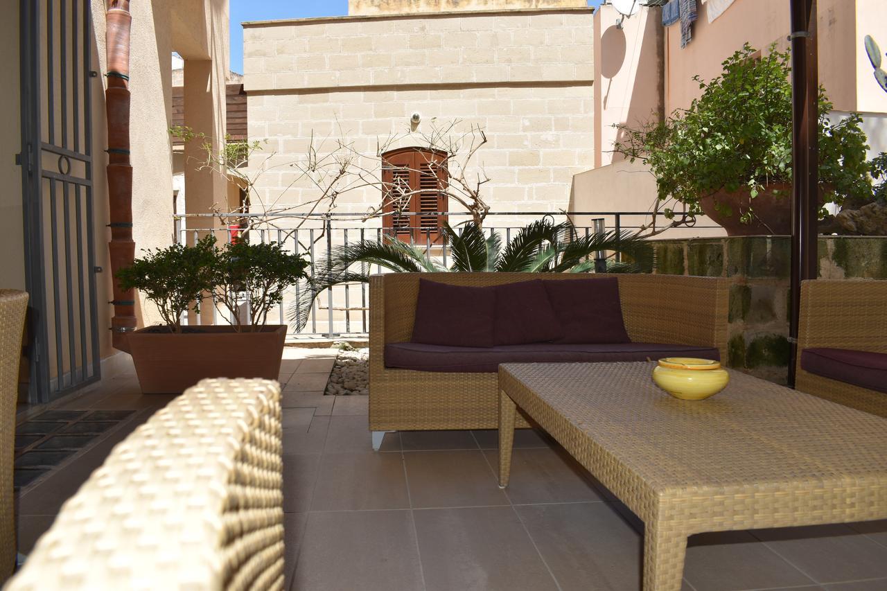 Hotel Il Portico Favignana Luaran gambar